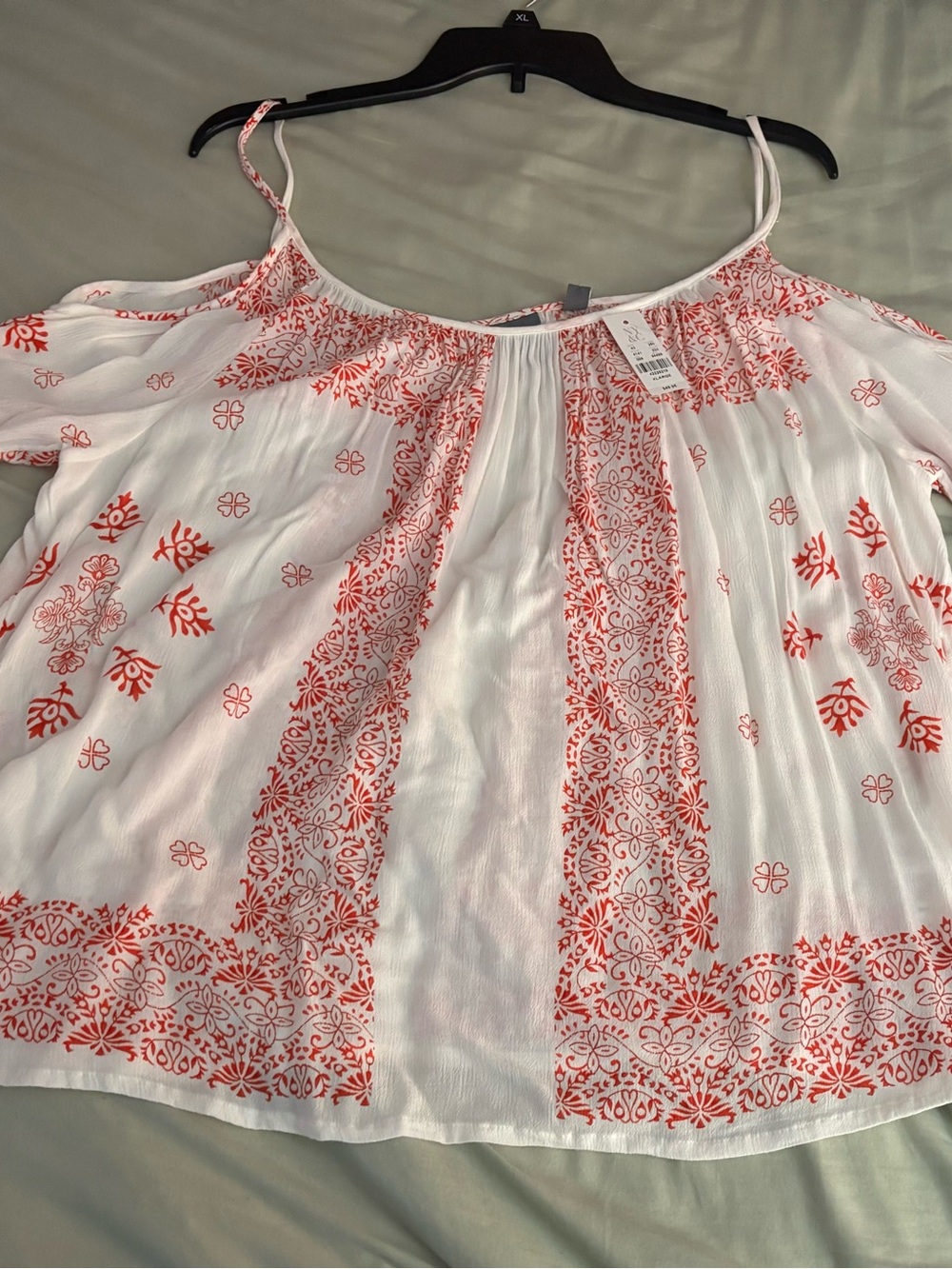 New York & Company White Tank Top with Coral-Red Print